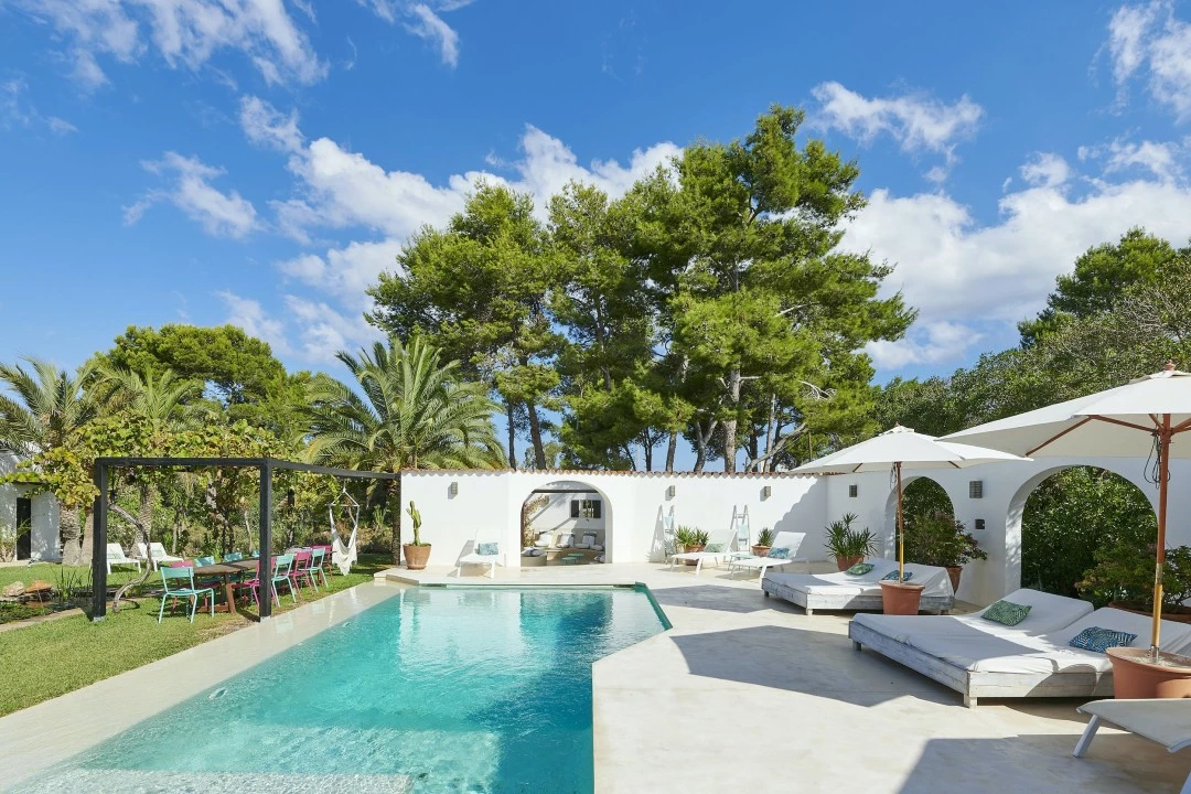 1681373357-Luxury real estates villa to rent Ibiza Lorenzo 53 pool.webp